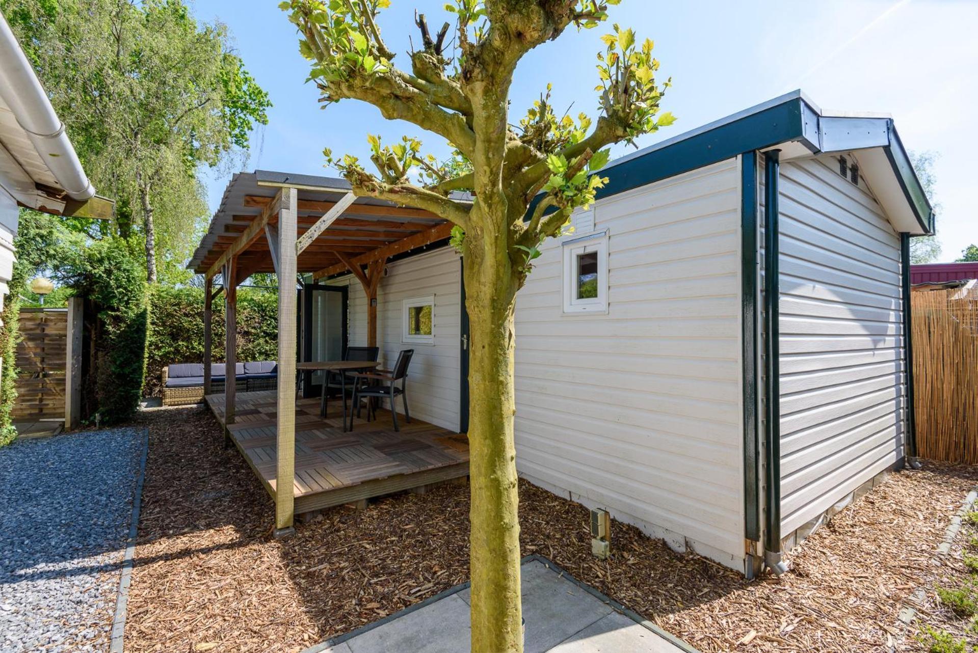 Chalet Op Rustig Park Op De Veluwe Putten Exterior photo